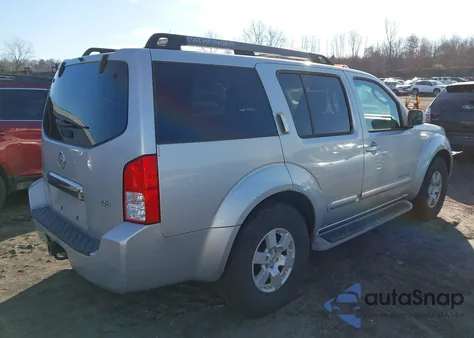 2005 Nissan Pathfinder Se Off-Road z USA, uszkodzony, nr VIN 5N1AR18W75C741921